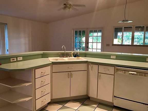4th image of 601 Kingswood Ave