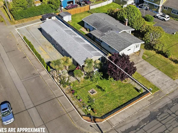2294 Marion St, North Bend, OR 97459
