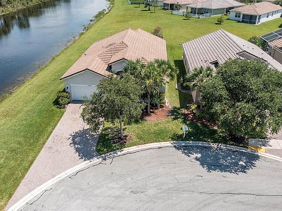 2nd image of 10419 SW Southgate Ct #10419