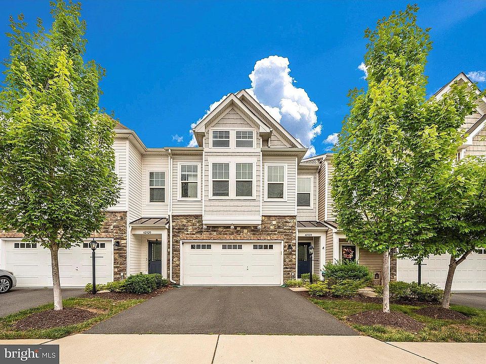 1st image of 42322 Benfold Sq