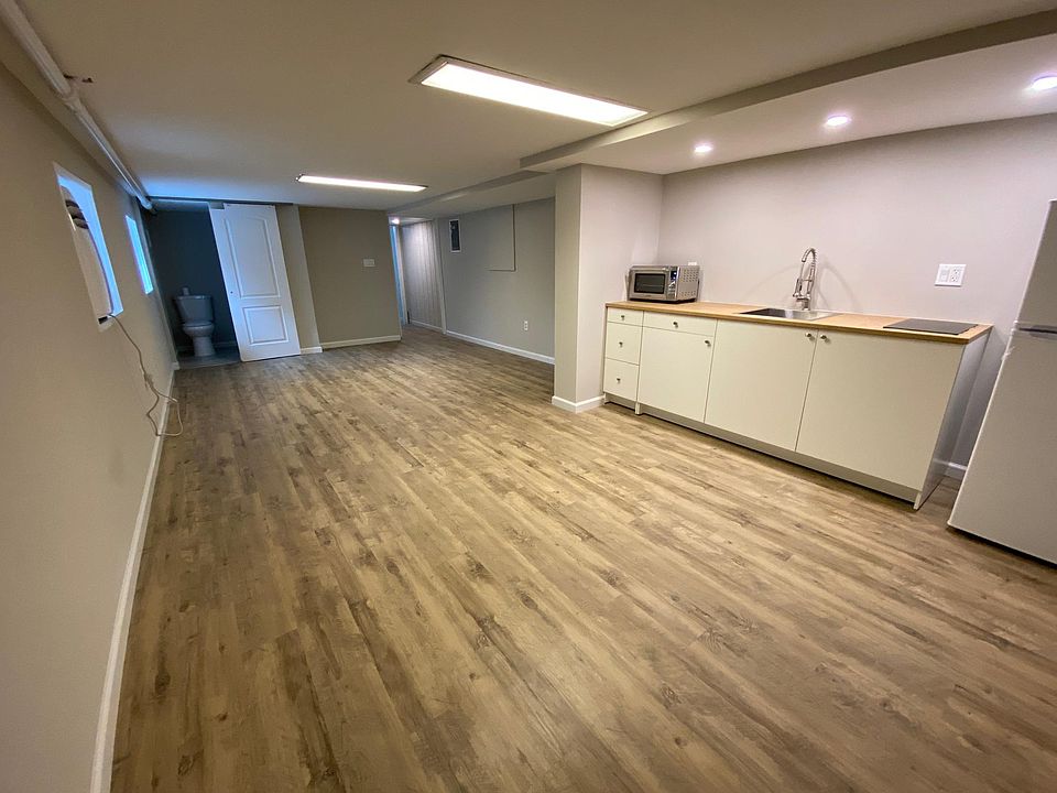 2nd image of 3000 Guilford Ave #1B
