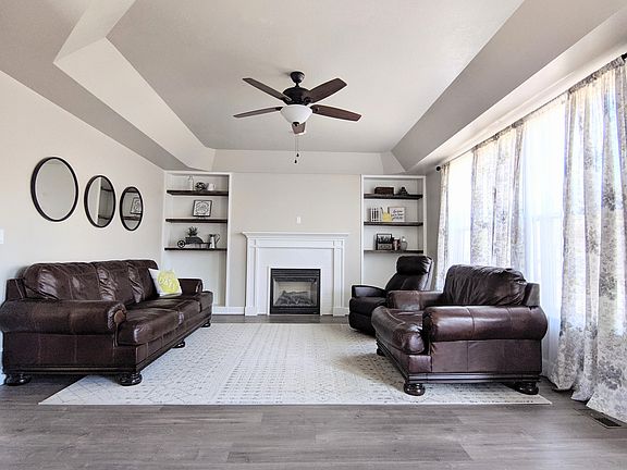 5th image of 10212 Ross Lake Dr