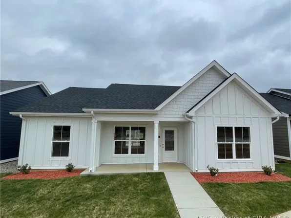 1926 Harmony Circle, Charlestown, IN 47111