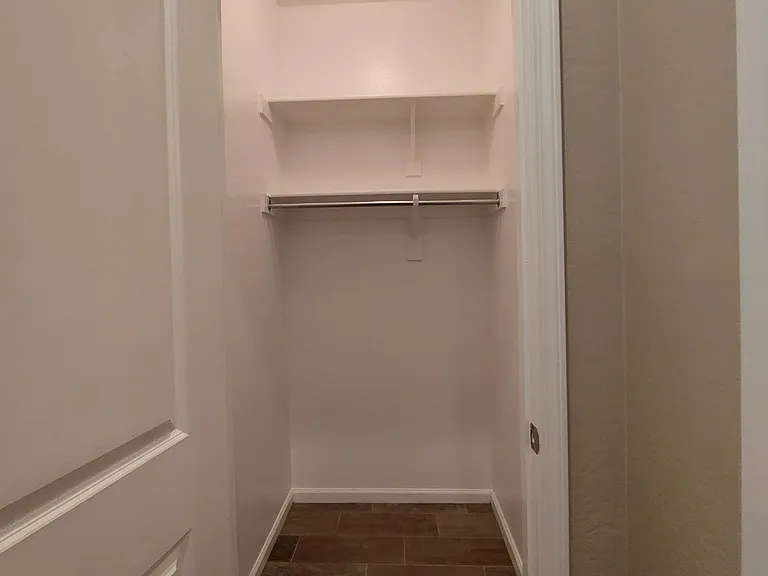 1025 S 200th Ln — Photo 10