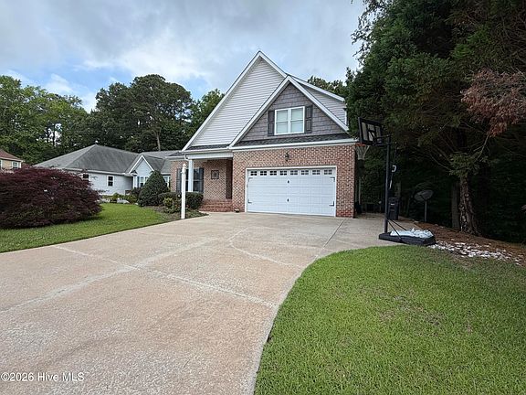 3rd image of 74 Hannah Drive