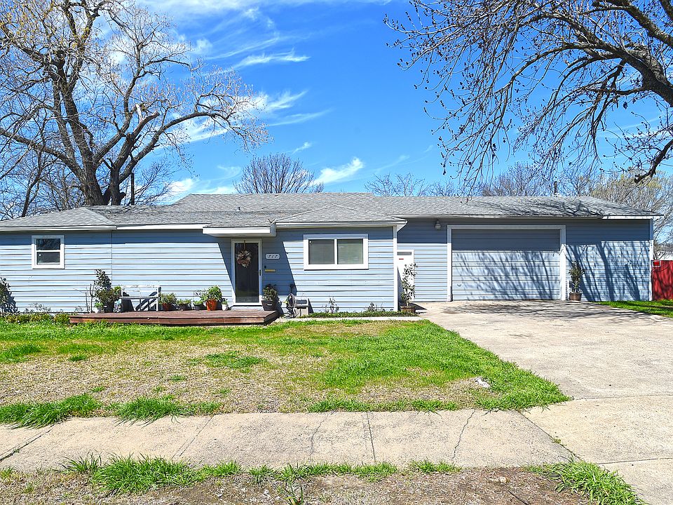 1st image of 717 Cedar Dr