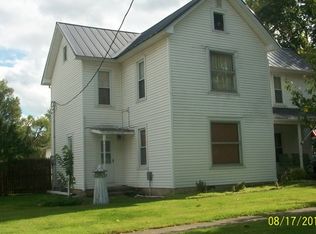 260 E Grove St, Sheldon, IL 60966