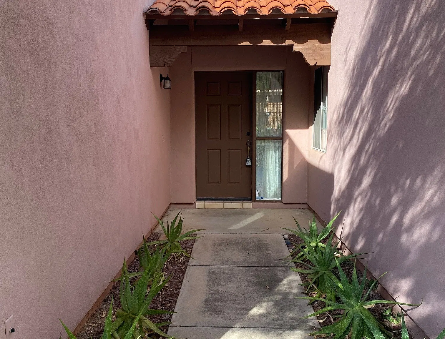 Oro Valley, Yeah Baby Yeah! — Photo 2