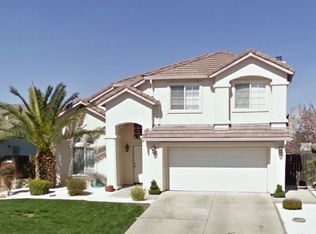 1067 Highlands Park Dr, Ceres, CA 95307