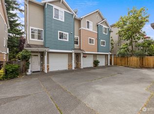 12522 26th Ave NE APT B, Seattle, WA 98125