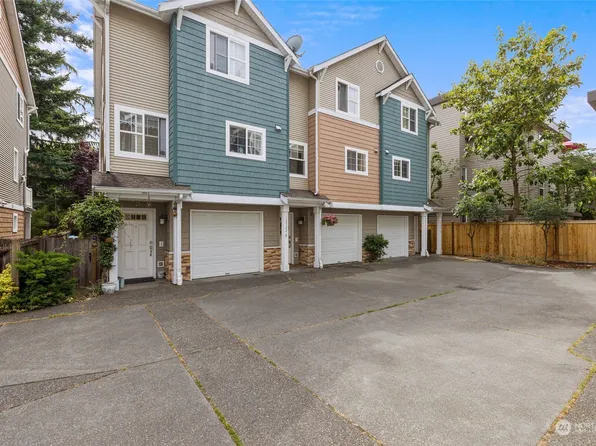 12522 26th Avenue NE #B, Seattle, WA 98125