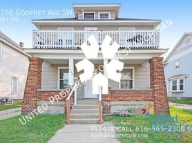 1750 Godfrey Ave SW, Wyoming, MI