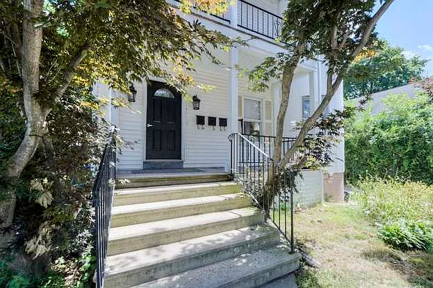 12 Sylvan St #1