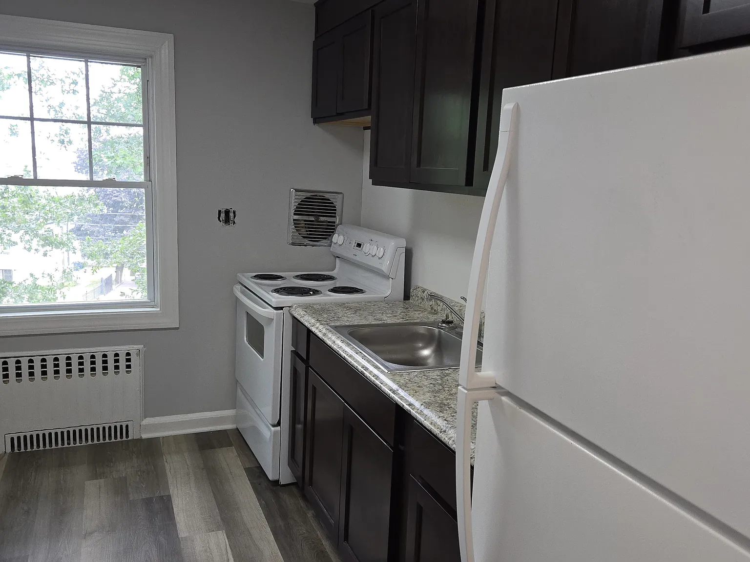 1 bed, 715 sqft, $1,700 — Photo 4