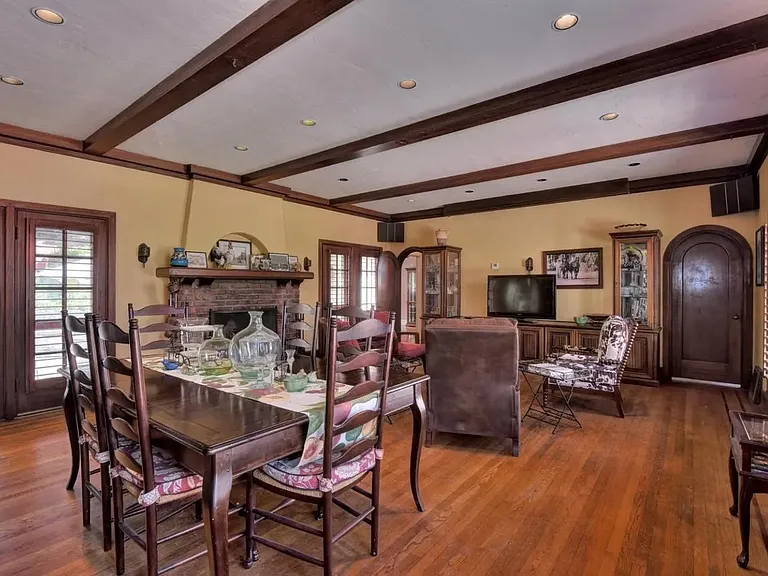 20861 Almaden Rd #20861 — Photo 10