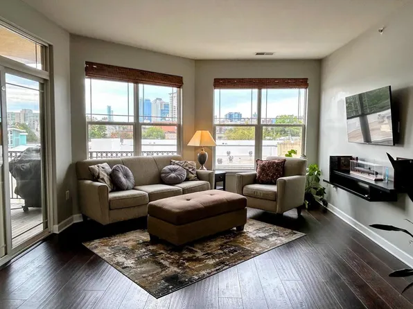 1619 N Farwell AVENUE #310, Milwaukee, WI 53202