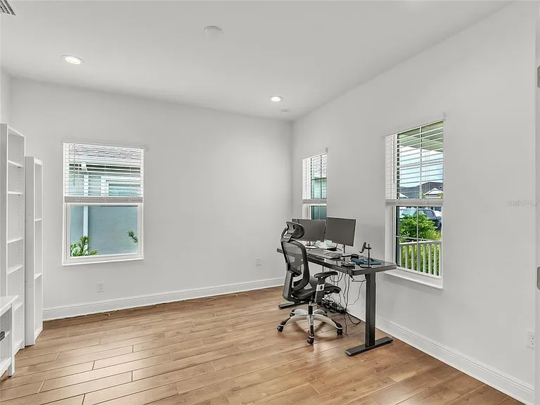 10108 Hammock Brook Dr — Photo 23