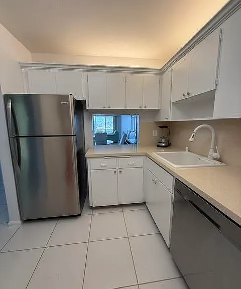 29 Yacht Club Dr #304 — Photo 10