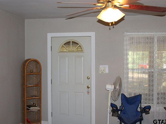 4th image of 1000 Private Road 8556