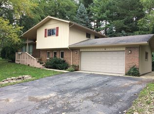 7606 Pontiac Trl, Northville, MI 48168