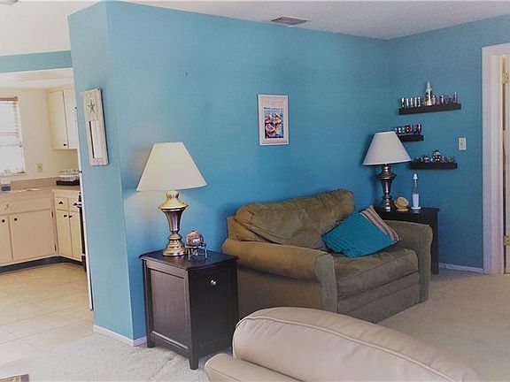 3rd image of 12400 Park Blvd APT 106
