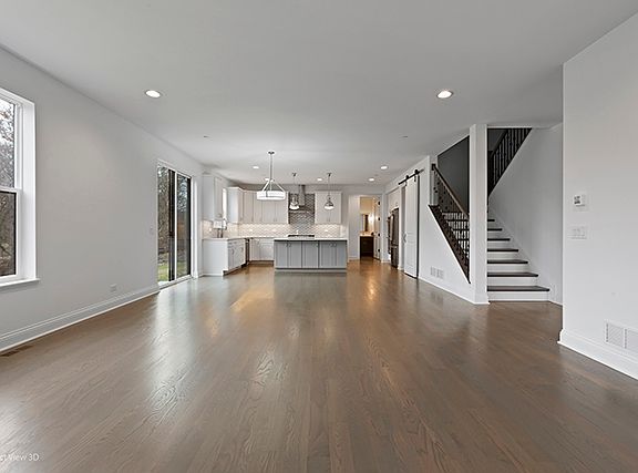 4th image of 16015 W Woodbine Cir