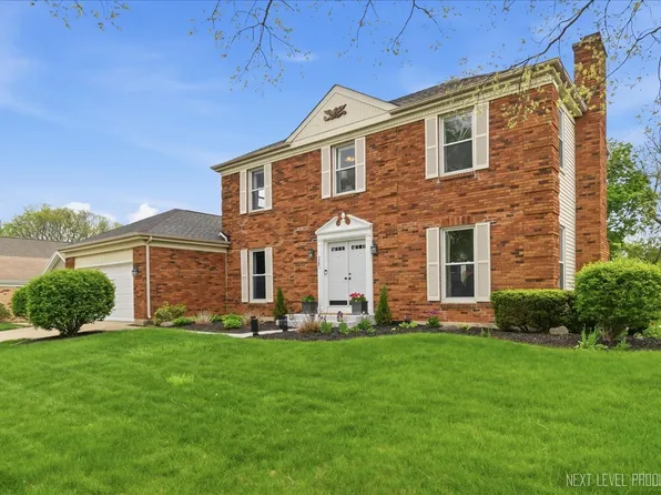 320 Essex Ct, Aurora, IL 60504