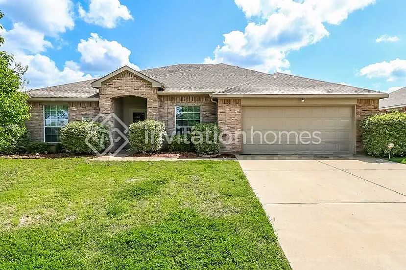 4808 Bluebird Ln