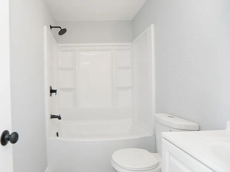 401 Maryland Ave — Photo 6