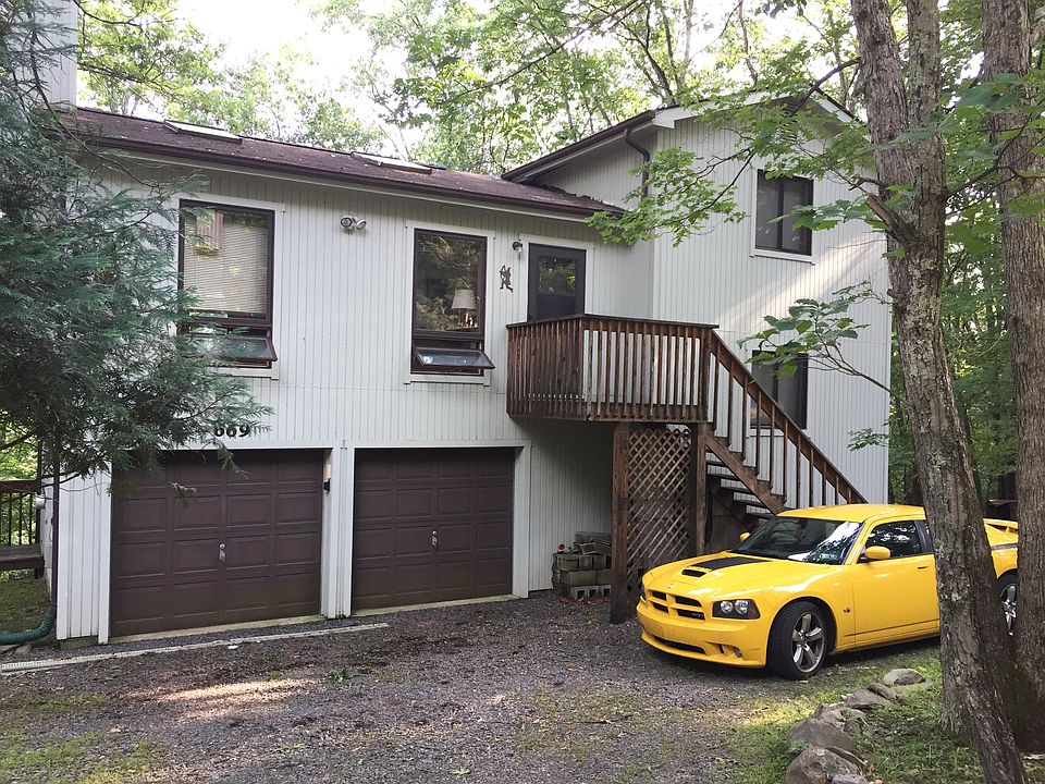 1st image of 669 Clubhouse Dr
