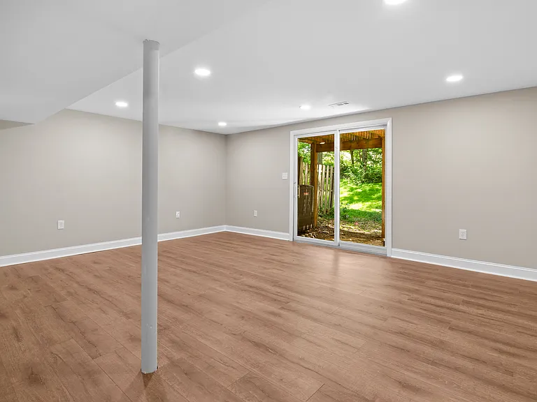 2613 Ebony Rd — Photo 29