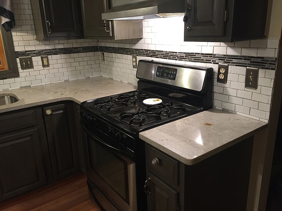 1st image of 1689 Maxwell Blvd