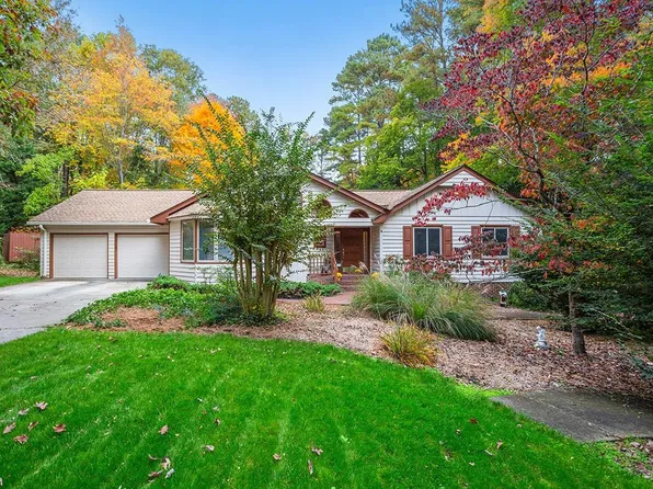 105 Carriage Trl, Raleigh, NC 27614