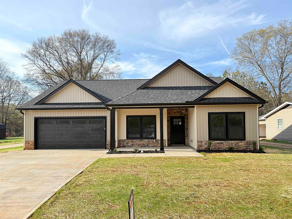 1st image of 179 Cedar Ave