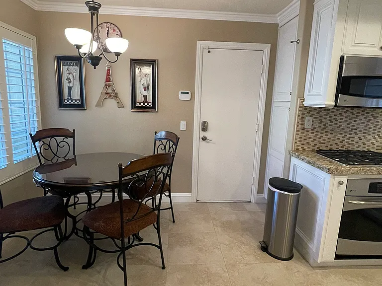 S Wildflower Ln — Photo 11