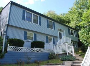 17 Old Rd, Salem, MA 01970
