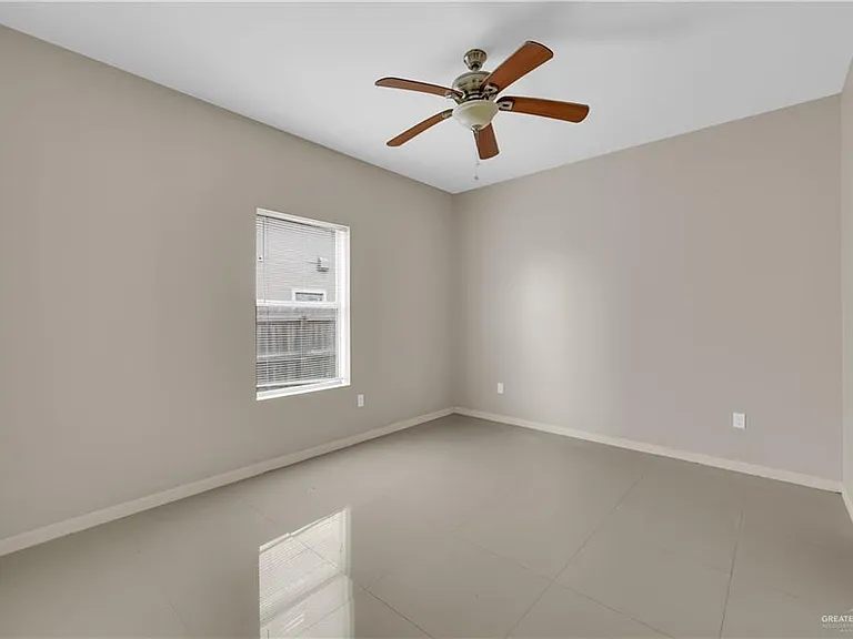 3004 S L St #2 — Photo 10