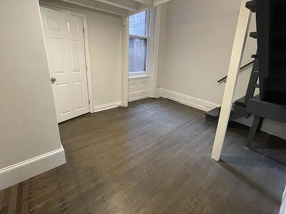 3rd image of 2037 Spring Garden St #1FF