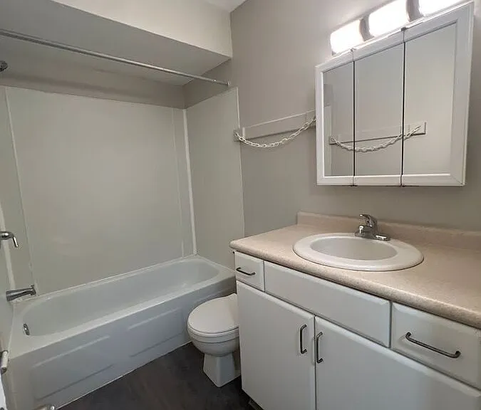 262 E 12th Ave #3 — Photo 16