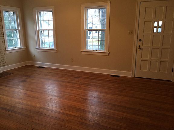 3rd image of 217 Westwood Ct