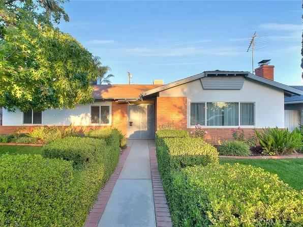 874 Palm Ave, Beaumont, CA 92223