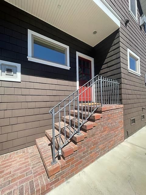 1st image of 943 Paloma Ave #943