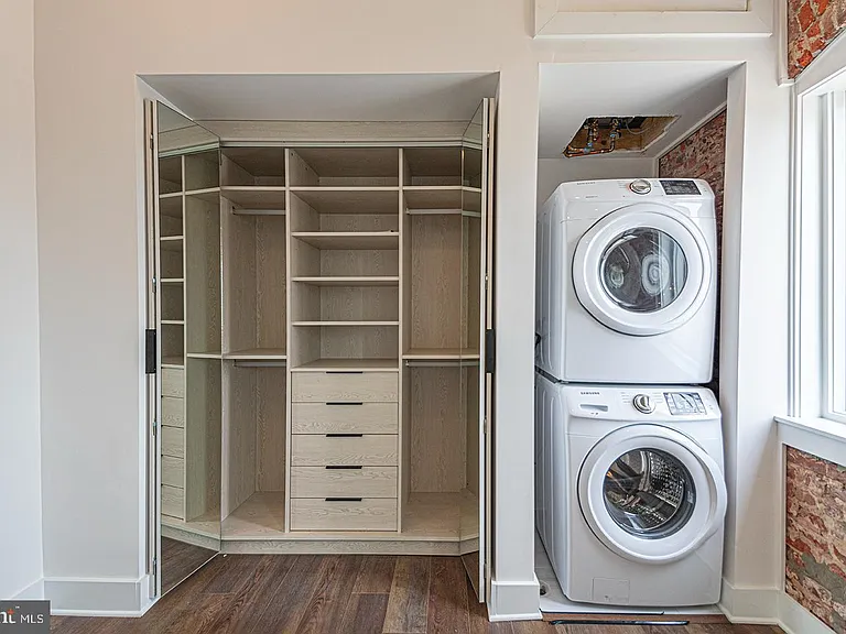 1211 Bainbridge St #2A — Photo 14