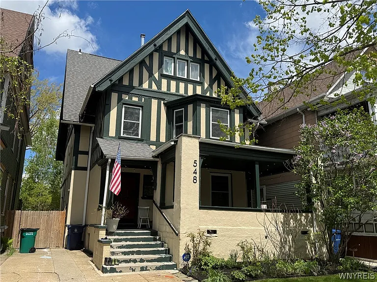 548 Potomac Ave — Photo 1