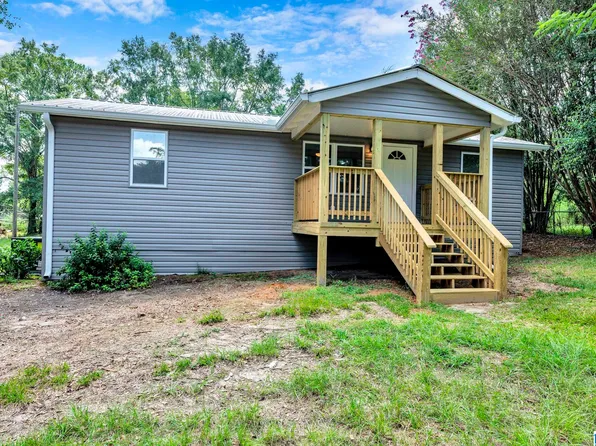 303 Cedar Ave, Myrtlewood, AL 36763