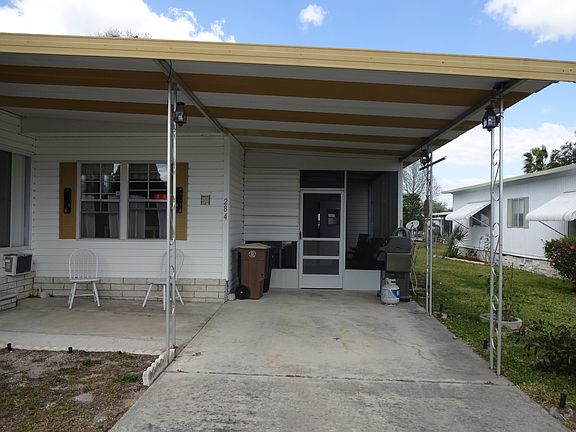 5th image of 3150 NE 36th Ave Lot 284
