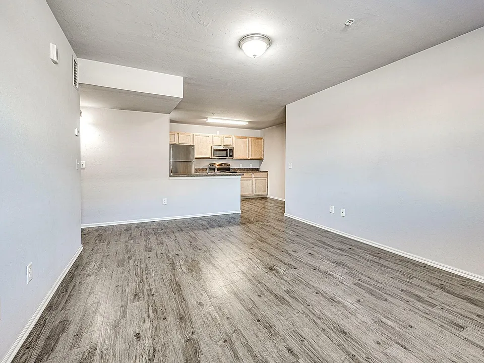 Classen Crossing - Norman-30