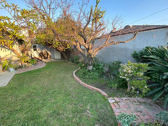 2nd image of 351 S Parish Pl