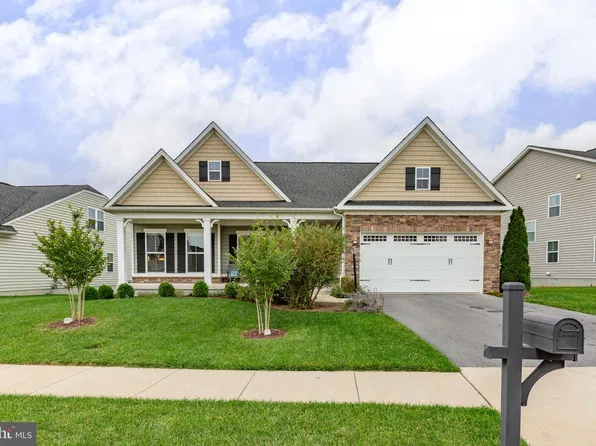 107 Ironweed Dr, Lake Frederick, VA 22630