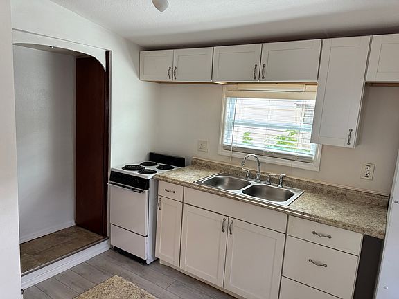 4th image of 1249 Holly St Lot E-24